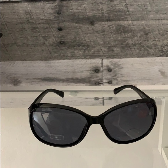 Sunglasses - Picture 1 of 2